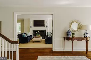 7800 Navajo St, Philadelphia, PA 19118 - Photo 7