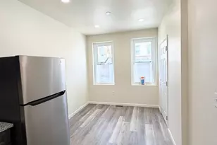 240 W Ontario St, Philadelphia, PA 19140 - Photo 5