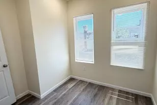 240 W Ontario St, Philadelphia, PA 19140 - Photo 13