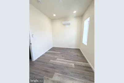 240 W Ontario Street #2, Philadelphia, PA 19140 - Photo 9