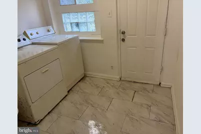 7058 Saybrook Avenue, Philadelphia, PA 19142 - Photo 19