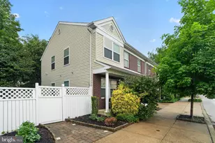 1318 S Lawrence St, Philadelphia, PA 19147 - Photo 3