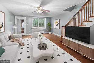 5242 D St, Philadelphia, PA 19120 - Photo 3
