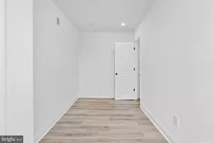 4642 Hurley St, Philadelphia, PA 19120 - Photo 17