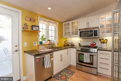 1304 S Howard Street, Philadelphia, PA 19147 - Photo 9