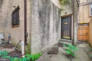 1539 South St, Philadelphia, PA 19146 - Photo 13