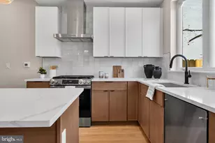909 Emily St, Philadelphia, PA 19148 - Photo 11