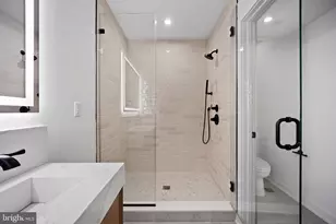 761 S Cleveland St, Philadelphia, PA 19146 - Photo 31