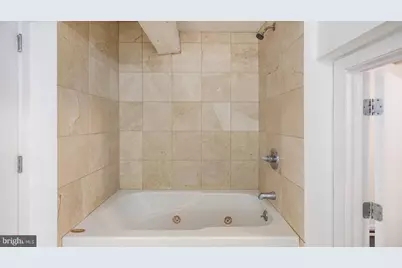 1027 Arch Street #407, Philadelphia, PA 19107 - Photo 17