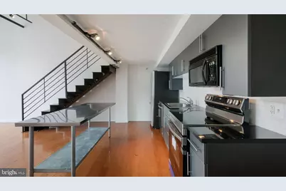 1027 Arch Street #407, Philadelphia, PA 19107 - Photo 5