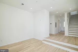 1842 E Harold St, Philadelphia, PA 19125 - Photo 7