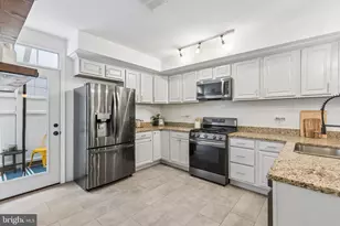 1002 S Chadwick St, Philadelphia, PA 19146 - Photo 5