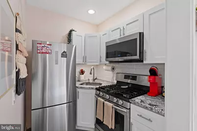 1303 N Hope Street N #B, Philadelphia, PA 19122 - Photo 7