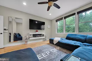 4743 Sheldon St, Philadelphia, PA 19127 - Photo 7
