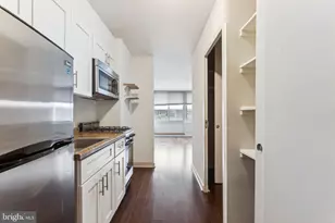 604 S Washington Square, Philadelphia, PA 19106 - Photo 3