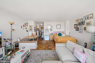 210 Locust St, Philadelphia, PA 19106 - Photo 13