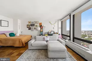 210 Locust St, Philadelphia, PA 19106 - Photo 11