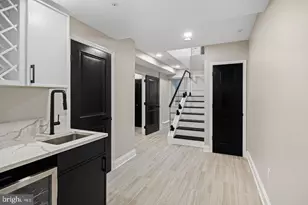 244 Montrose St, Philadelphia, PA 19147 - Photo 27