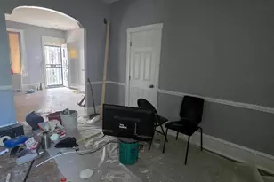 5847 Ellsworth St, Philadelphia, PA 19143 - Photo 9