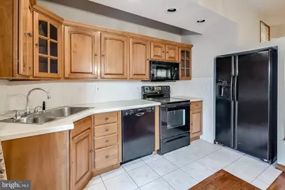 2219 Bainbridge Street, Philadelphia, PA 19146 - Photo 13