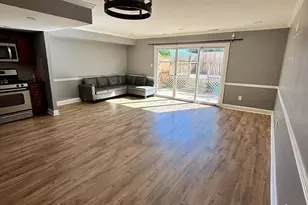 4451 Ernie Davis Cir, Philadelphia, PA 19154 - Photo 5