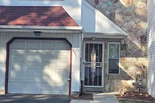 4451 Ernie Davis Cir, Philadelphia, PA 19154 - Photo 3