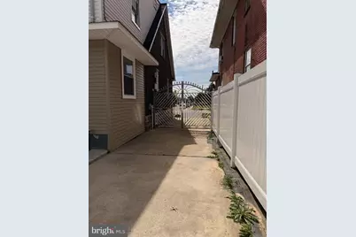 7414 Castor Avenue, Philadelphia, PA 19152 - Photo 5
