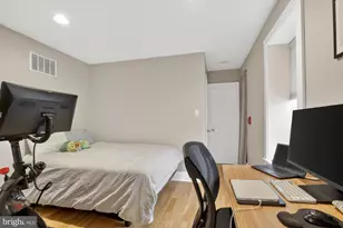 1712 Green St, Philadelphia, PA 19130 - Photo 13