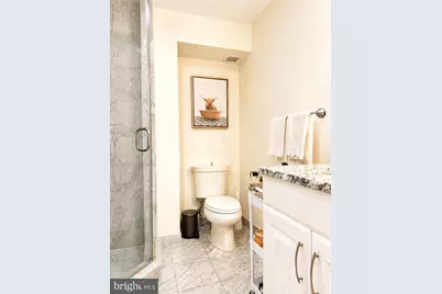 1701 Locust Street #1906, Philadelphia, PA 19103 - Photo 5