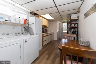 579 Wartman St, Philadelphia, PA 19128 - Photo 29