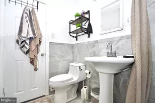 6311 Elmhurst St, Philadelphia, PA 19111 - Photo 9