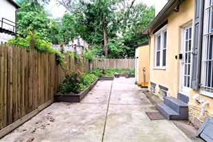 317 N 33rd St, Philadelphia, PA 19104 - Photo 5