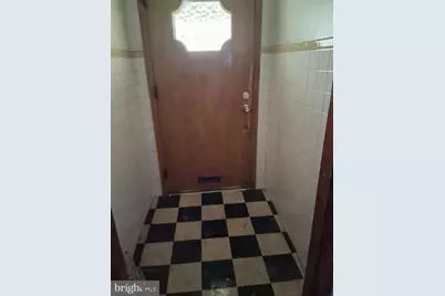 6938 Woodland Avenue, Philadelphia, PA 19142 - Photo 5