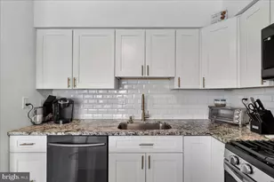 8930 Krewstown Rd, Philadelphia, PA 19115 - Photo 9