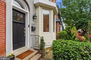 2137 Bainbridge St, Philadelphia, PA 19146 - Photo 3