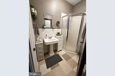 209 W Girard Avenue, Philadelphia, PA 19123 - Photo 9