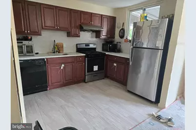 1517 Guilford Place, Philadelphia, PA 19122 - Photo 3