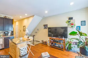 1614 Cambridge St, Philadelphia, PA 19130 - Photo 3