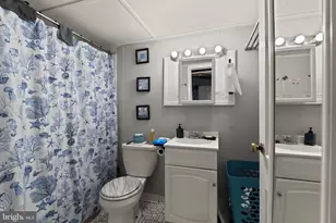 7406 Elmwood Ave, Philadelphia, PA 19153 - Photo 9