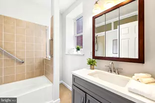 1215 N Randolph St, Philadelphia, PA 19122 - Photo 9