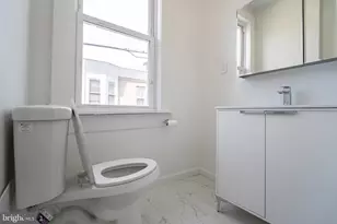 2410 Wharton St, Philadelphia, PA 19146 - Photo 25