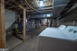 2410 Wharton St, Philadelphia, PA 19146 - Photo 27