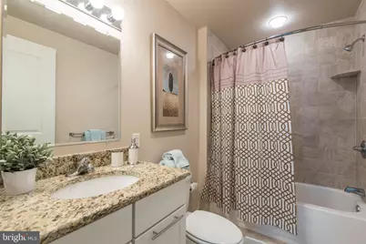 1501 Locust Street #UNIT 402, Philadelphia, PA 19102 - Photo 17