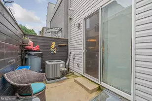 2059 Fernon St, Philadelphia, PA 19145 - Photo 15