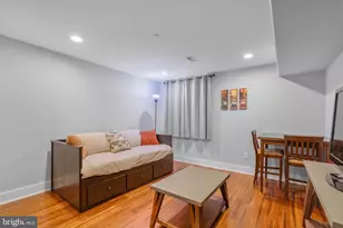 2059 Fernon St, Philadelphia, PA 19145 - Photo 17