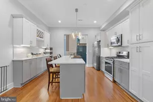 2059 Fernon St, Philadelphia, PA 19145 - Photo 9