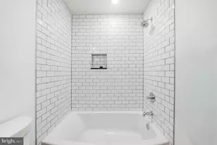 2604 Reed St, Philadelphia, PA 19146 - Photo 27