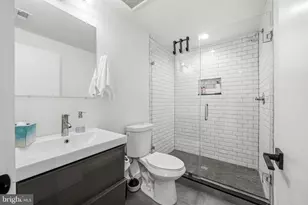2604 Reed St, Philadelphia, PA 19146 - Photo 37