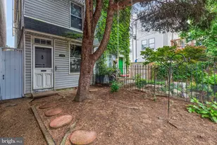 2306 E Dauphin St, Philadelphia, PA 19125 - Photo 3