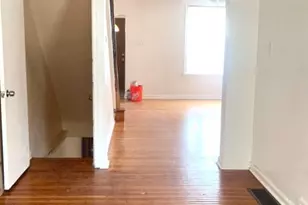 351 E Claremont Rd, Philadelphia, PA 19120 - Photo 25
